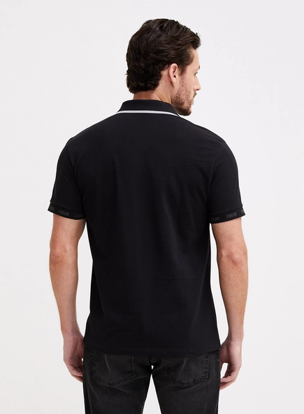Polo Masculina Muscle Com Lettering Na Manga