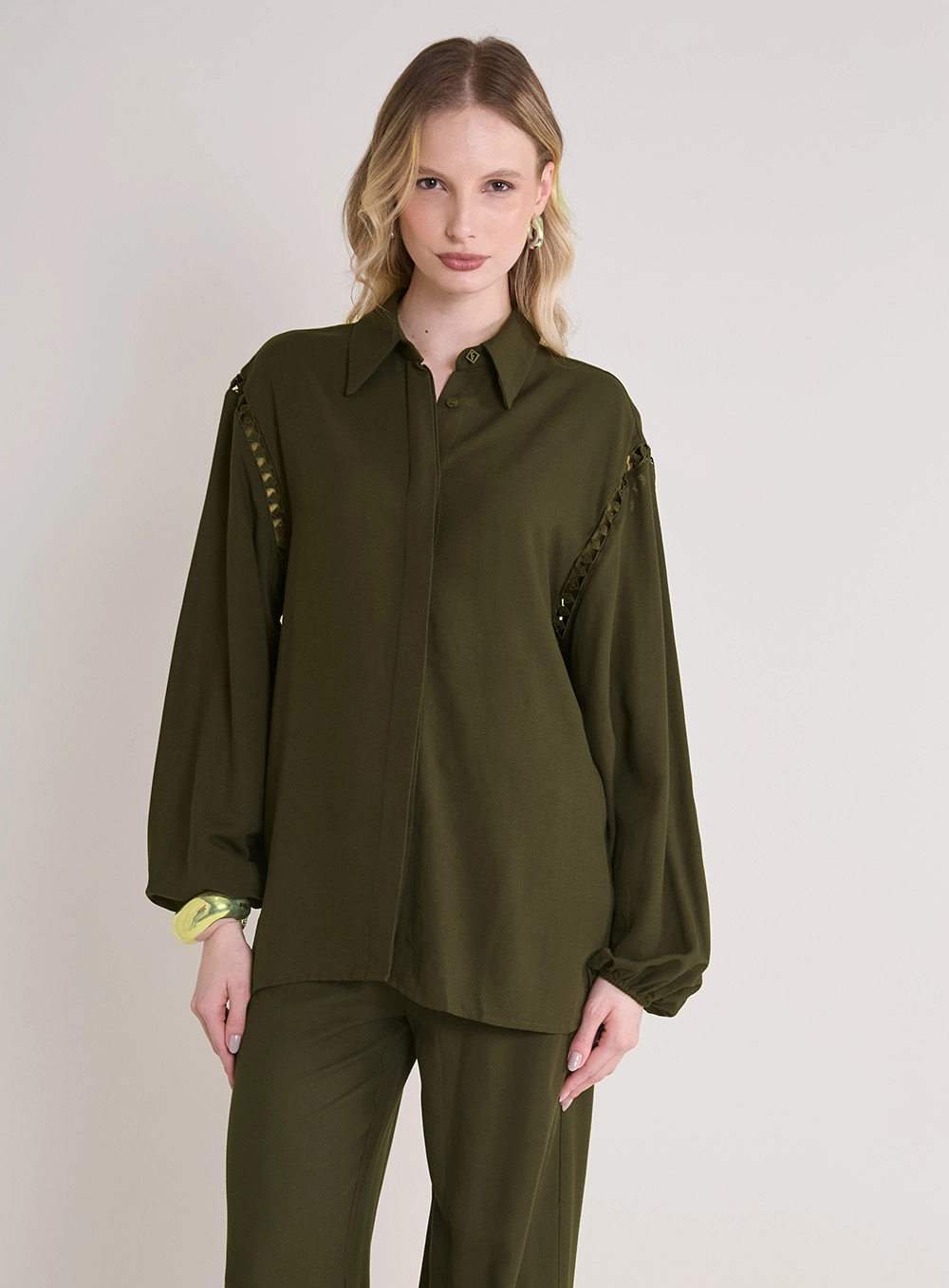 Camisa Feminina Alfaiataria Oversized Verde 2