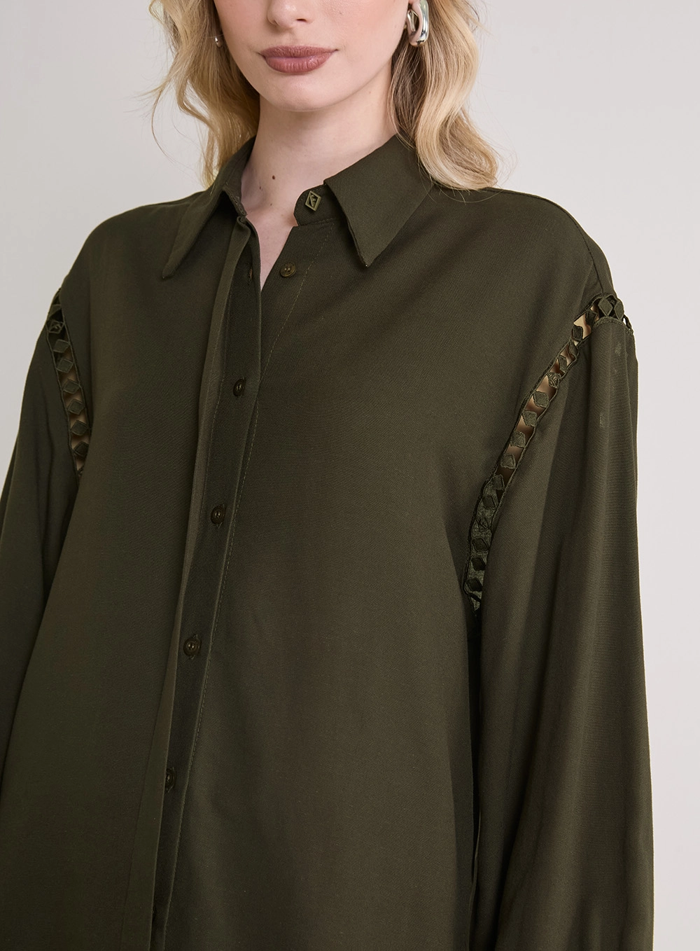 Camisa Feminina Alfaiataria Oversized Verde 3