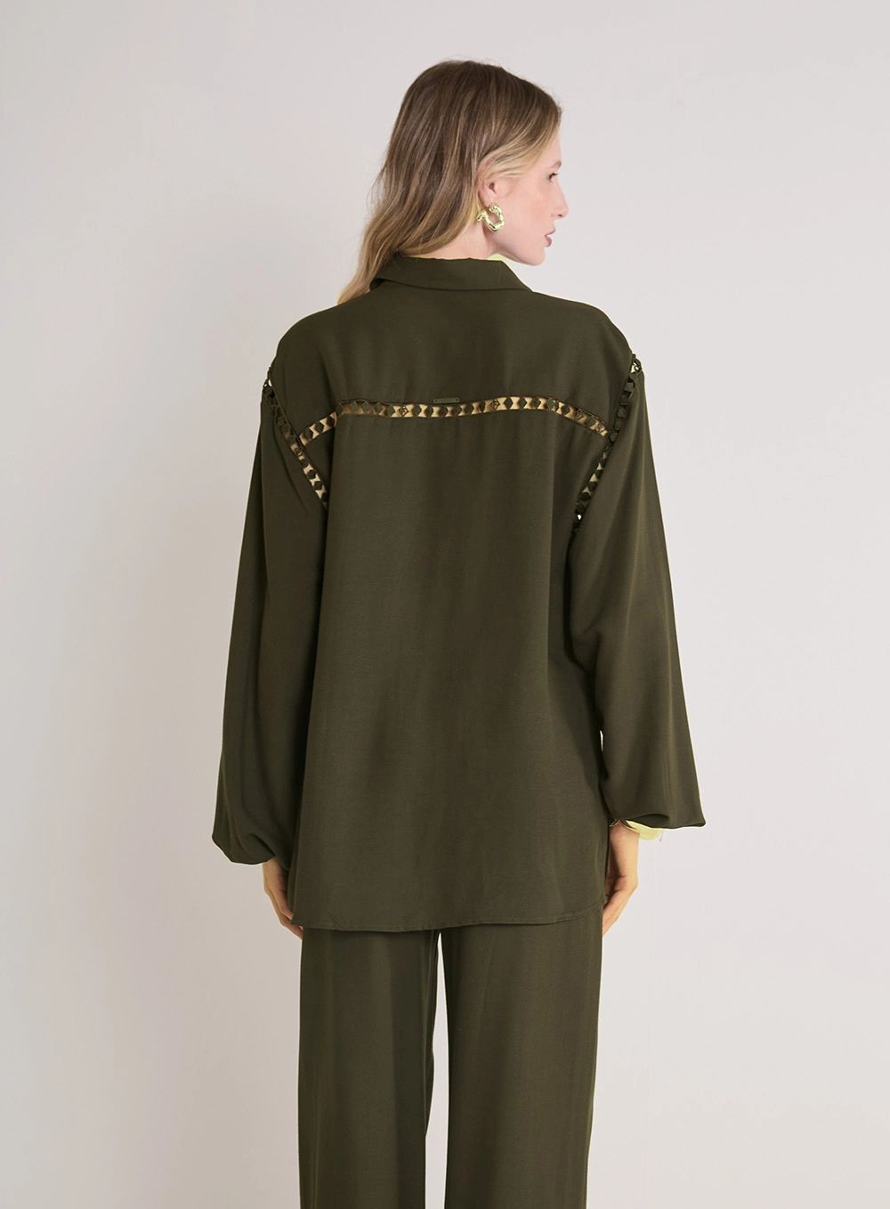 Camisa Feminina Alfaiataria Oversized Verde 4