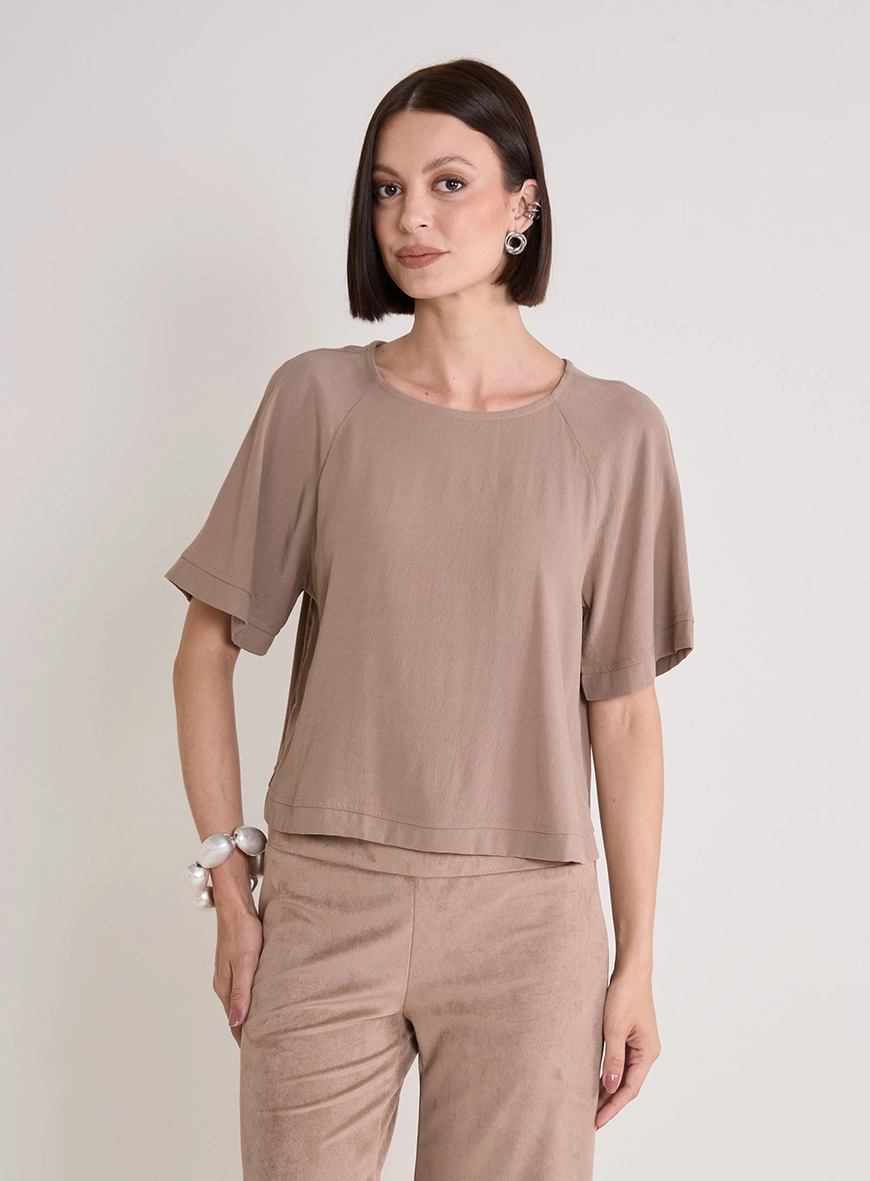 Camiseta Feminina Reta Marrom
