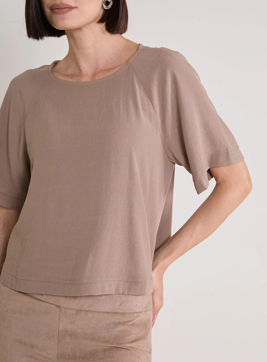 Camiseta Feminina Reta Marrom