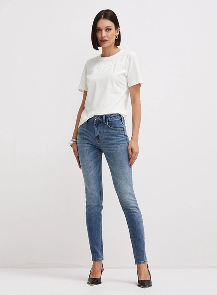 Camiseta Feminina Básica Comfort
