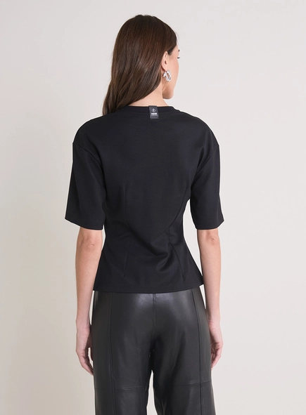 Camiseta Feminina Acinturada