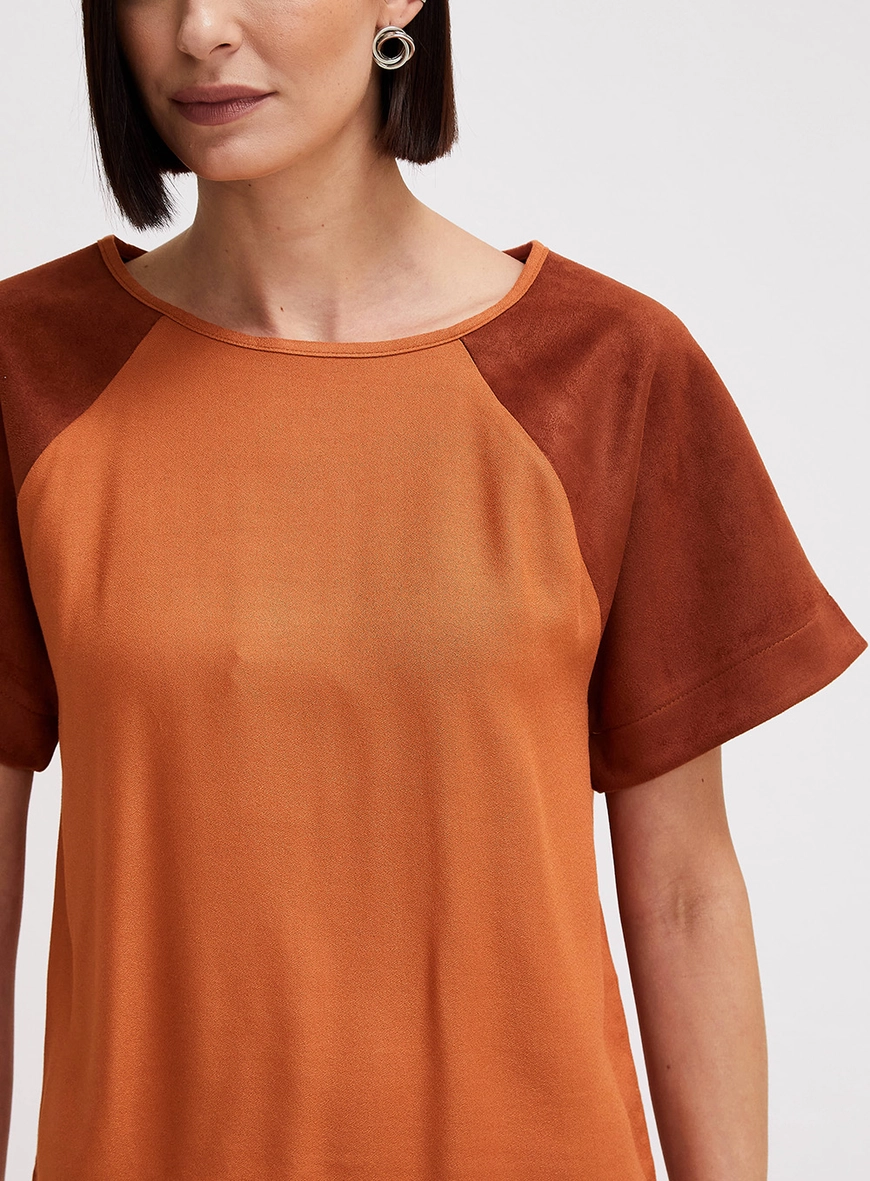 Camiseta Feminina Ampla Suede Bege