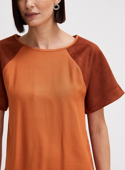 Camiseta Feminina Ampla Suede