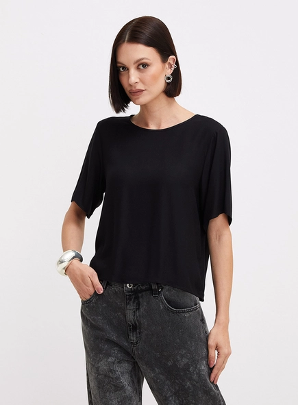 Camiseta Feminina Solta Manga Curta