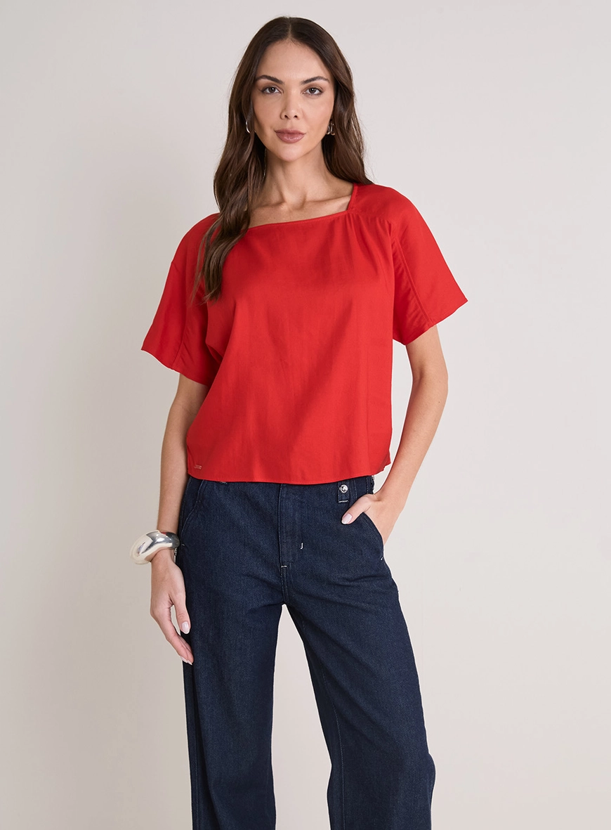 Camiseta Feminina Decote Quadrado Vermelho