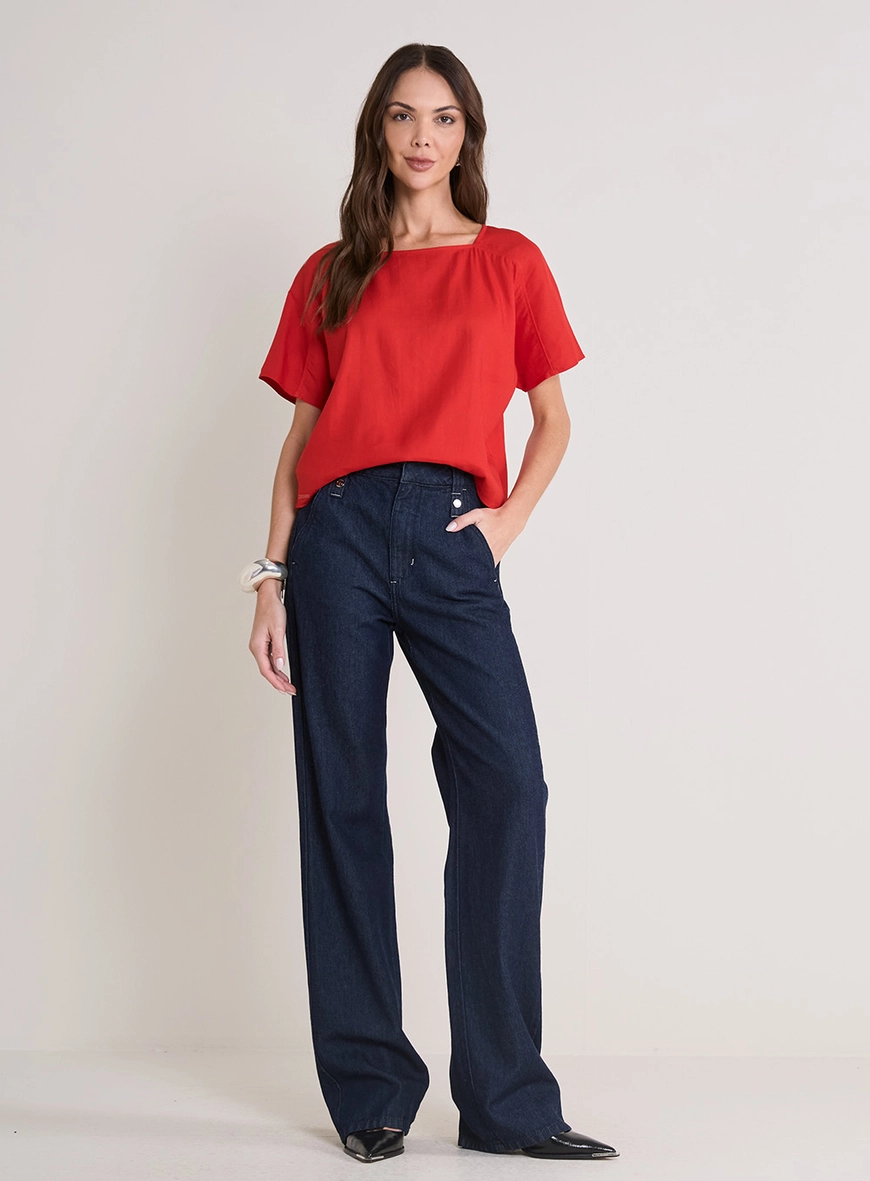 Camiseta Feminina Decote Quadrado Vermelho