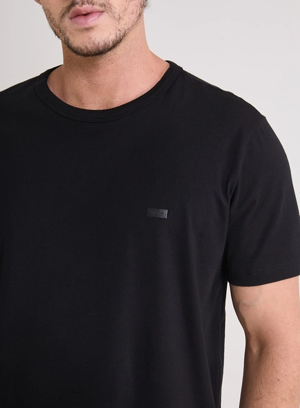 Camiseta Masculina New Slim Básica