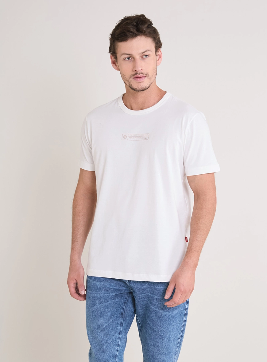 Camiseta Masculina Básica New Slim Off Shell