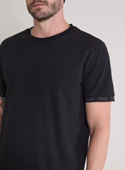 Camiseta Masculina New Slim Básica