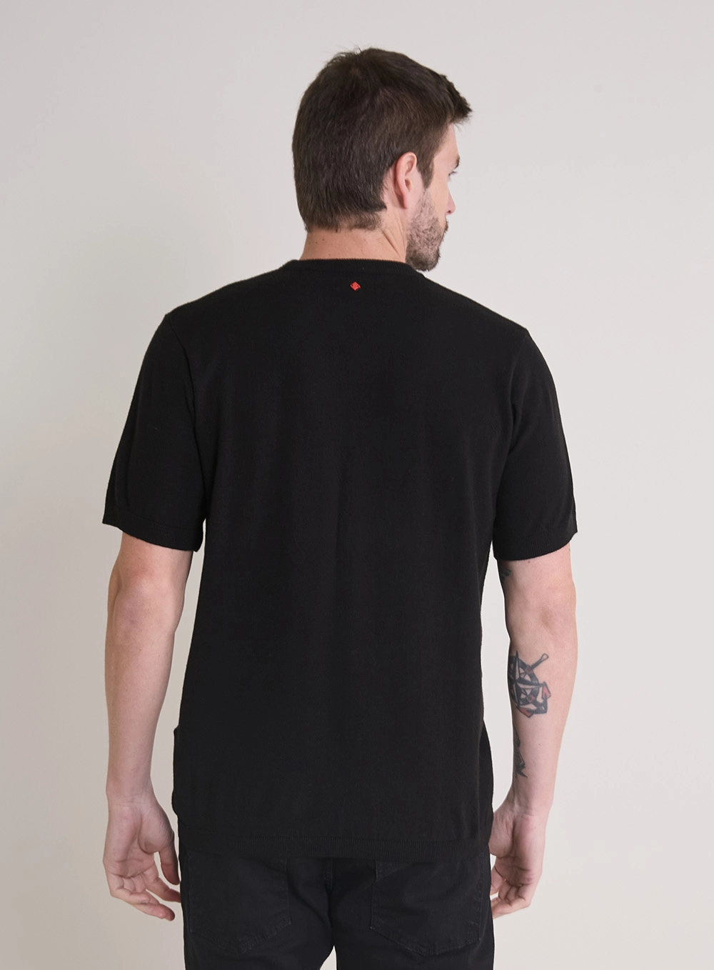 Camiseta Tricô Masculina New Box Preto 3
