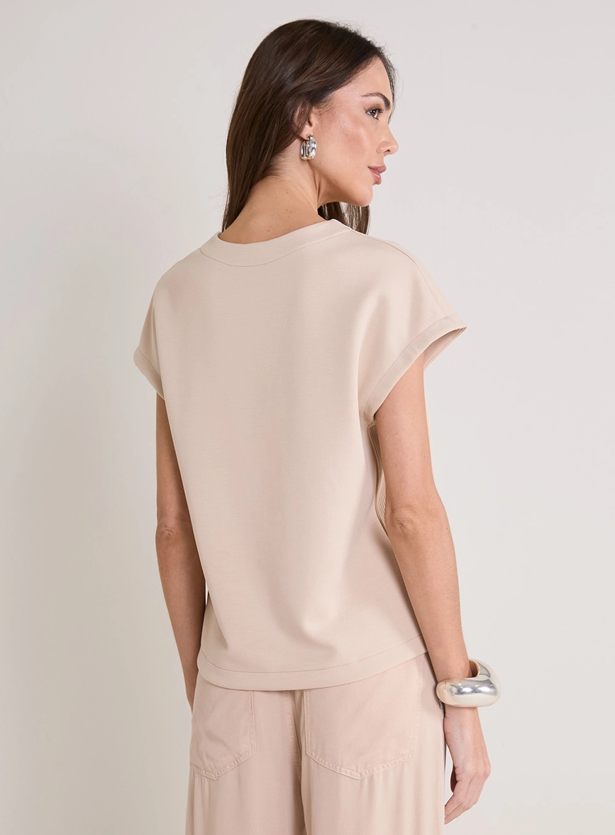Blusa Solta Com Detalhe Canelado Bege