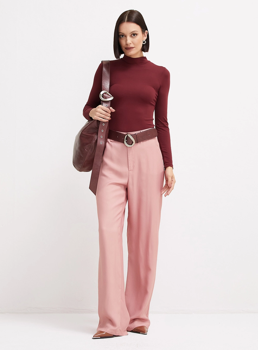 Blusa Justa De Manga Longa Bordô