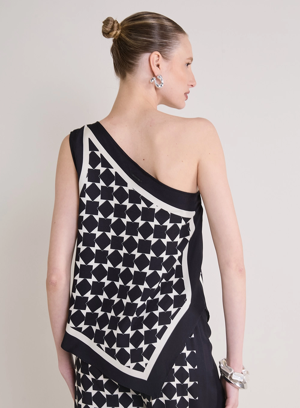Blusa Estampada Assimétrica Estampados 2