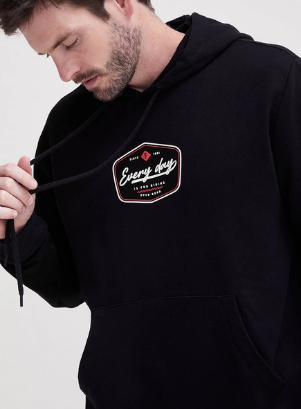 Blusão Masculino Com Capuz Com Detalhe