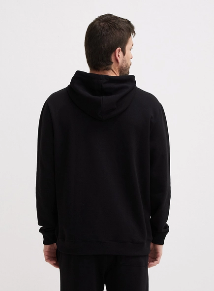 Blusão Masculino Com Capuz Com Detalhe