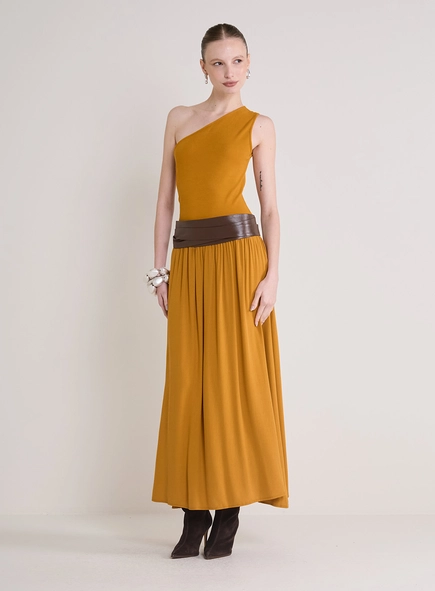 Vestido Longo De Um Ombro Só E Saia Franzida