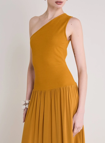 Vestido Longo De Um Ombro Só E Saia Franzida