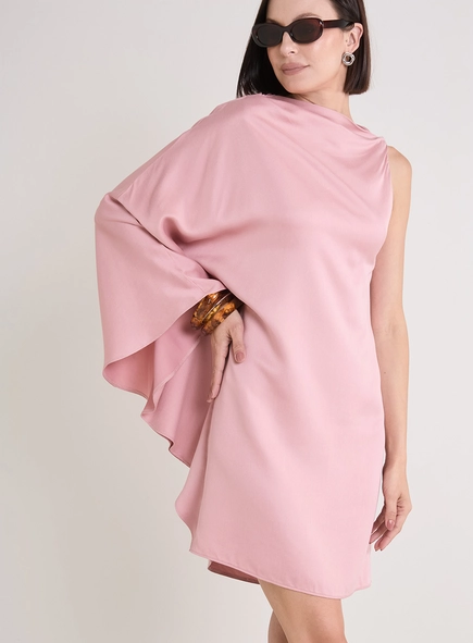 Vestido Curto Assimétrico De Um Ombro Só
