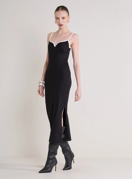 Vestido Midi Justo Com Fenda