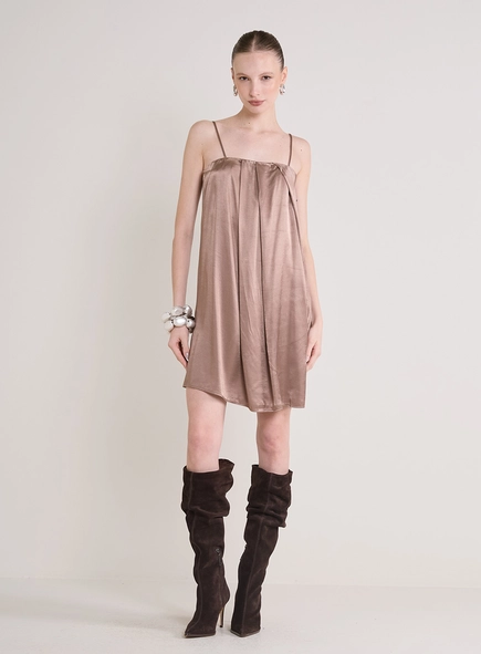 Vestido Curto Com Pregas Acetinado
