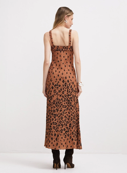 Vestido Midi Amplo Animal Print Geo