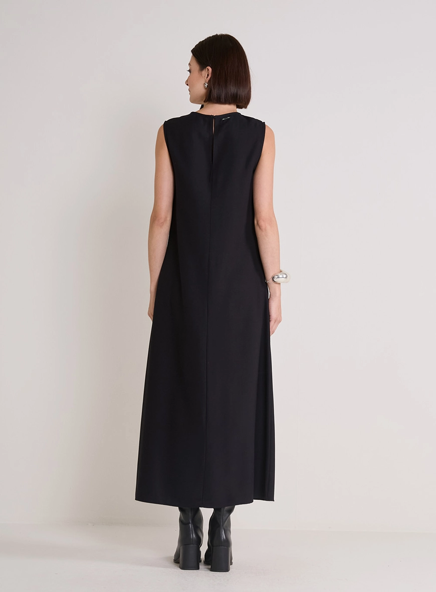 Vestido Midi Solta Com Bolso Preto
