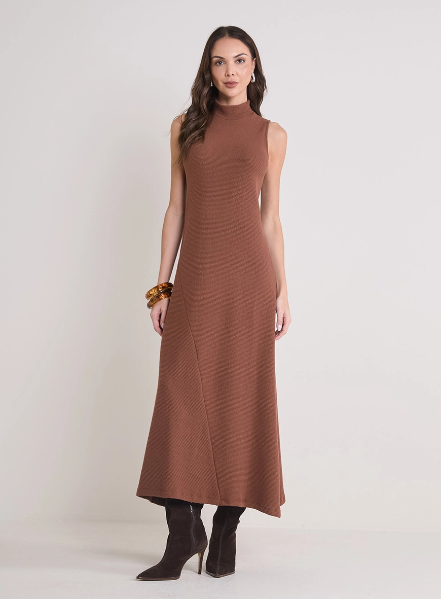 Vestido Midi Assimétrico De Gola Alta Marrom