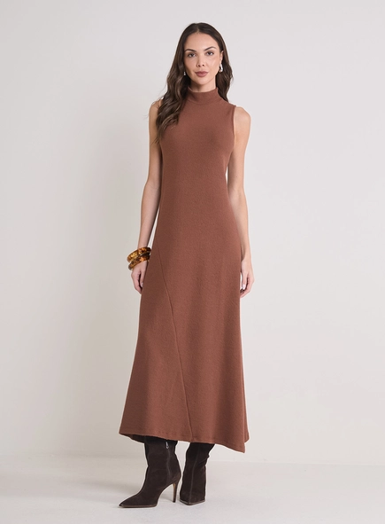 Vestido Midi Assimétrico De Gola Alta
