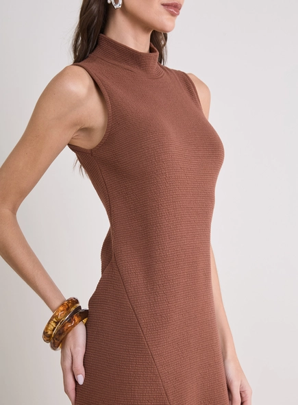Vestido Midi Assimétrico De Gola Alta