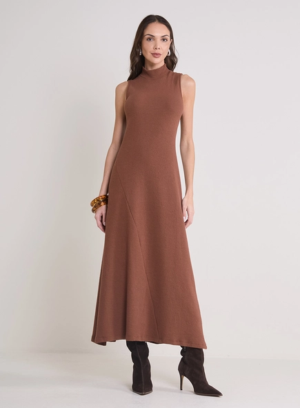 Vestido Midi Assimétrico De Gola Alta