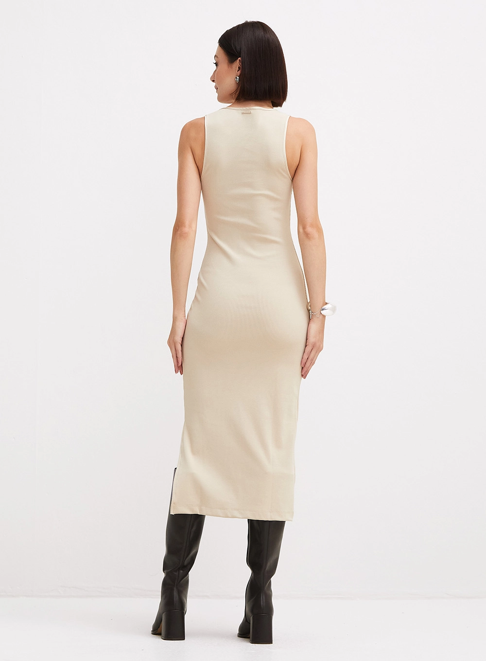 Vestido Midi Justo Canelado Com Fenda Bege 2