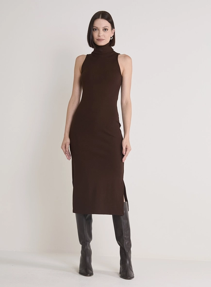 Vestido Midi Justo Canelado Gola Alta