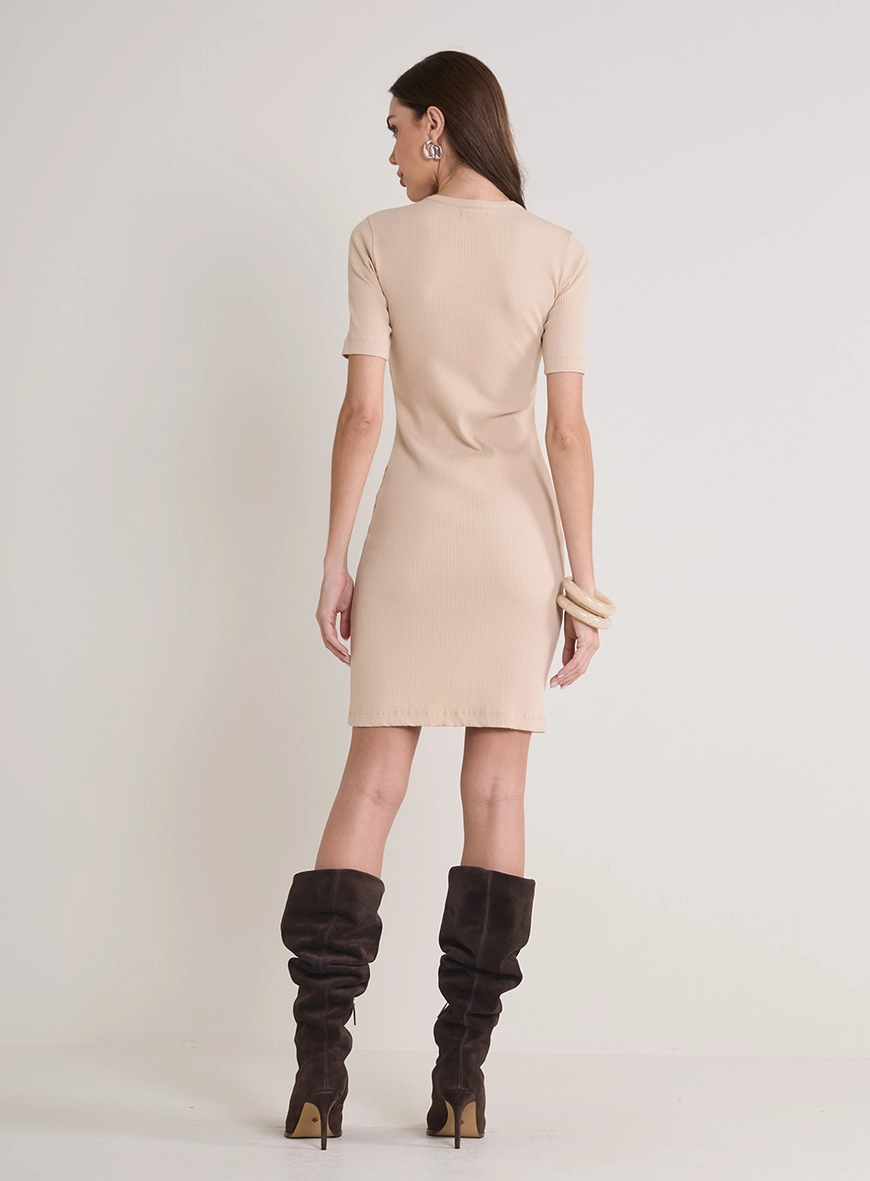 Vestido Curto Canelado Justo Bege