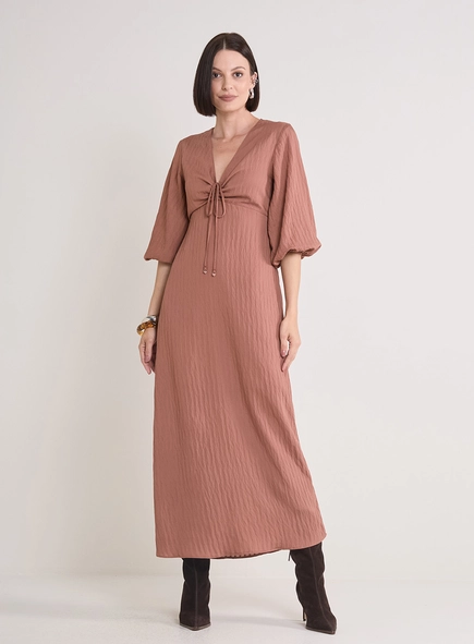 Vestido Longo Amplo Com Decote V E Amarração