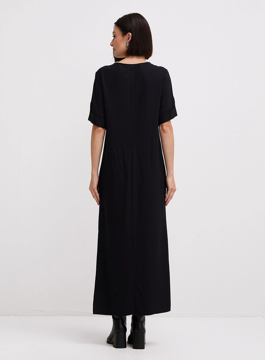 Vestido Midi Estilo T-shirt Com Fenda Preto