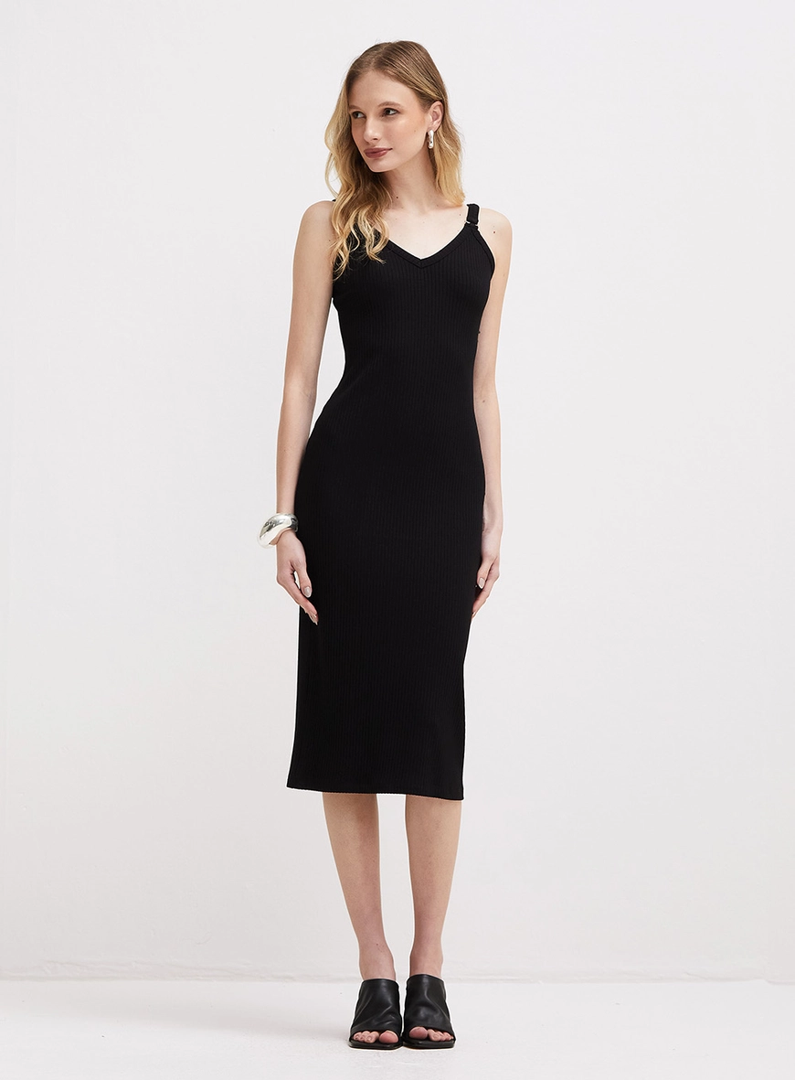 Vestido Midi Justo Básico Preto
