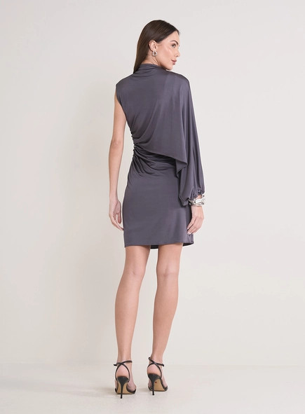 Vestido Curto Acetinado Uma Manga Só