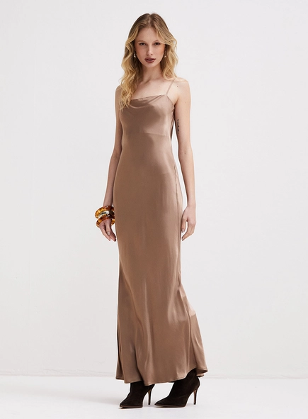Vestido Longo Acinturado Acetinado