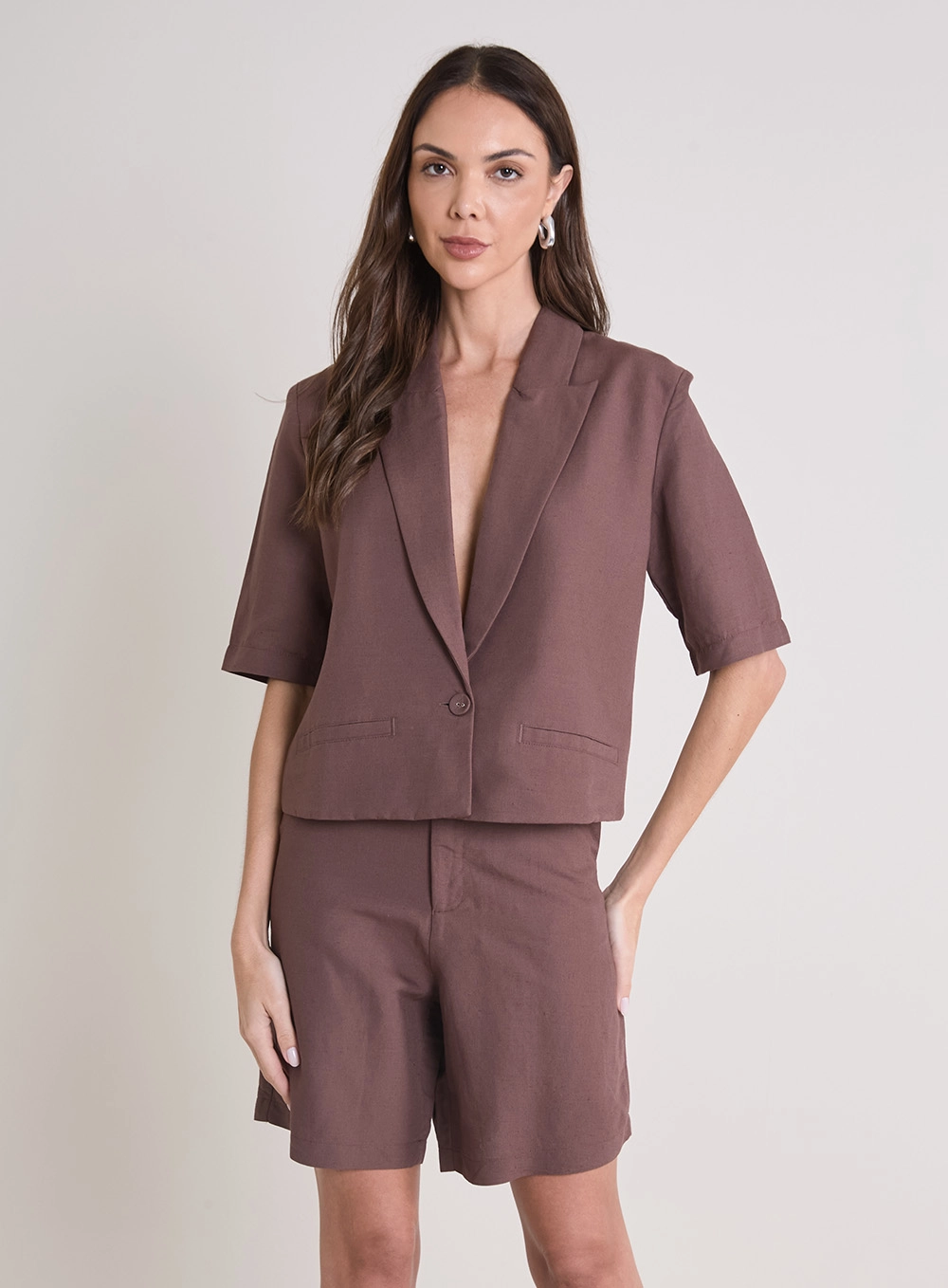 Blazer Feminino De Alfaiataria Cropped Marrom 1