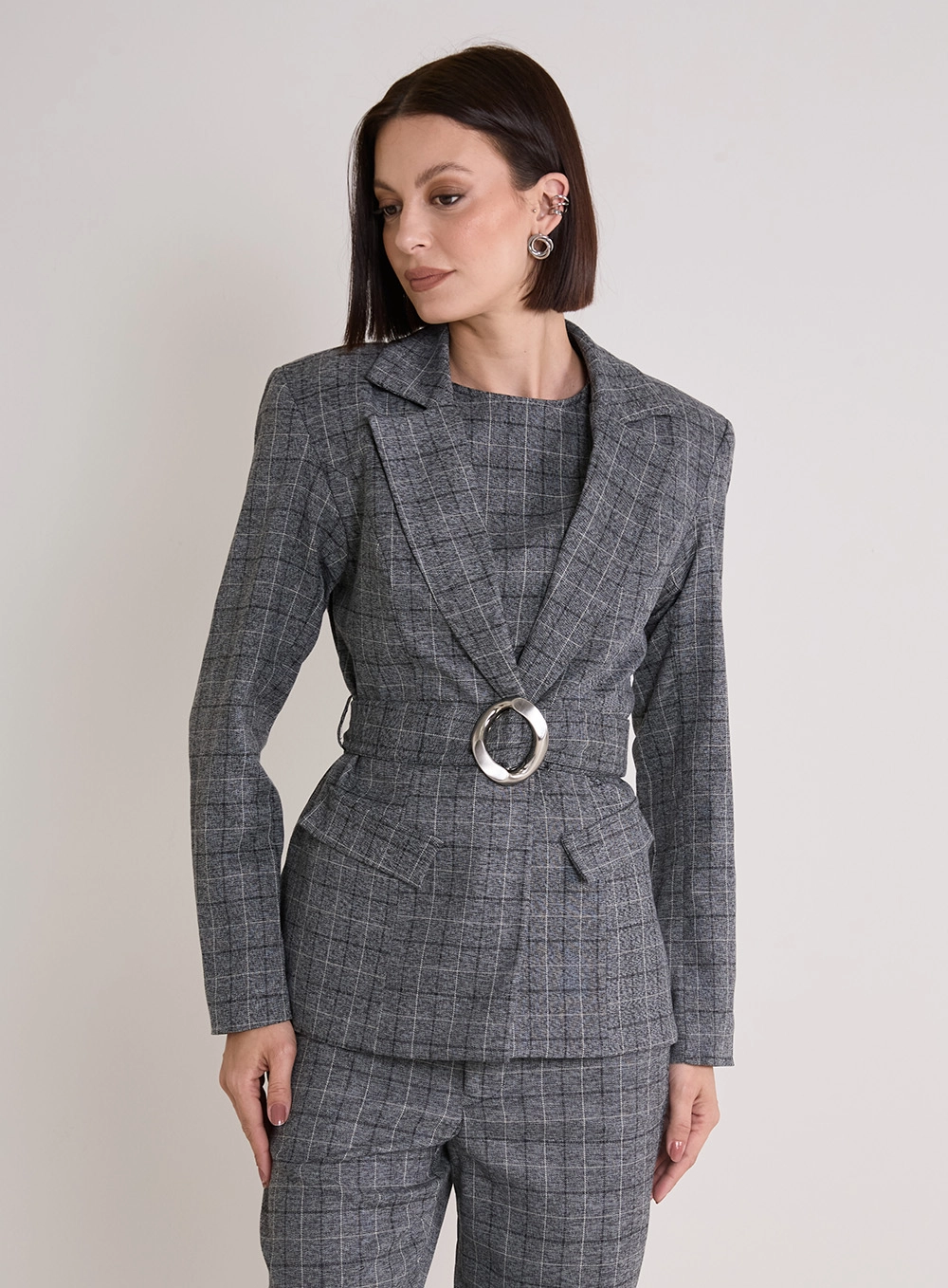 Blazer Feminino Acinturado Xadrez Cinza 1