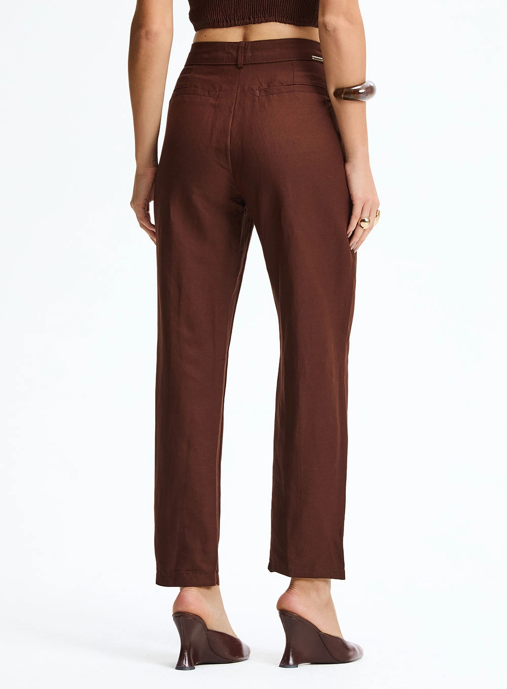 Calça Alfaiataria Cenoura Marrom 4
