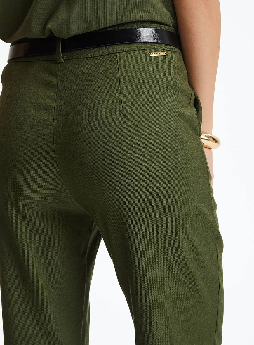 Calça De Alfaiataria Cenoura Verde 3
