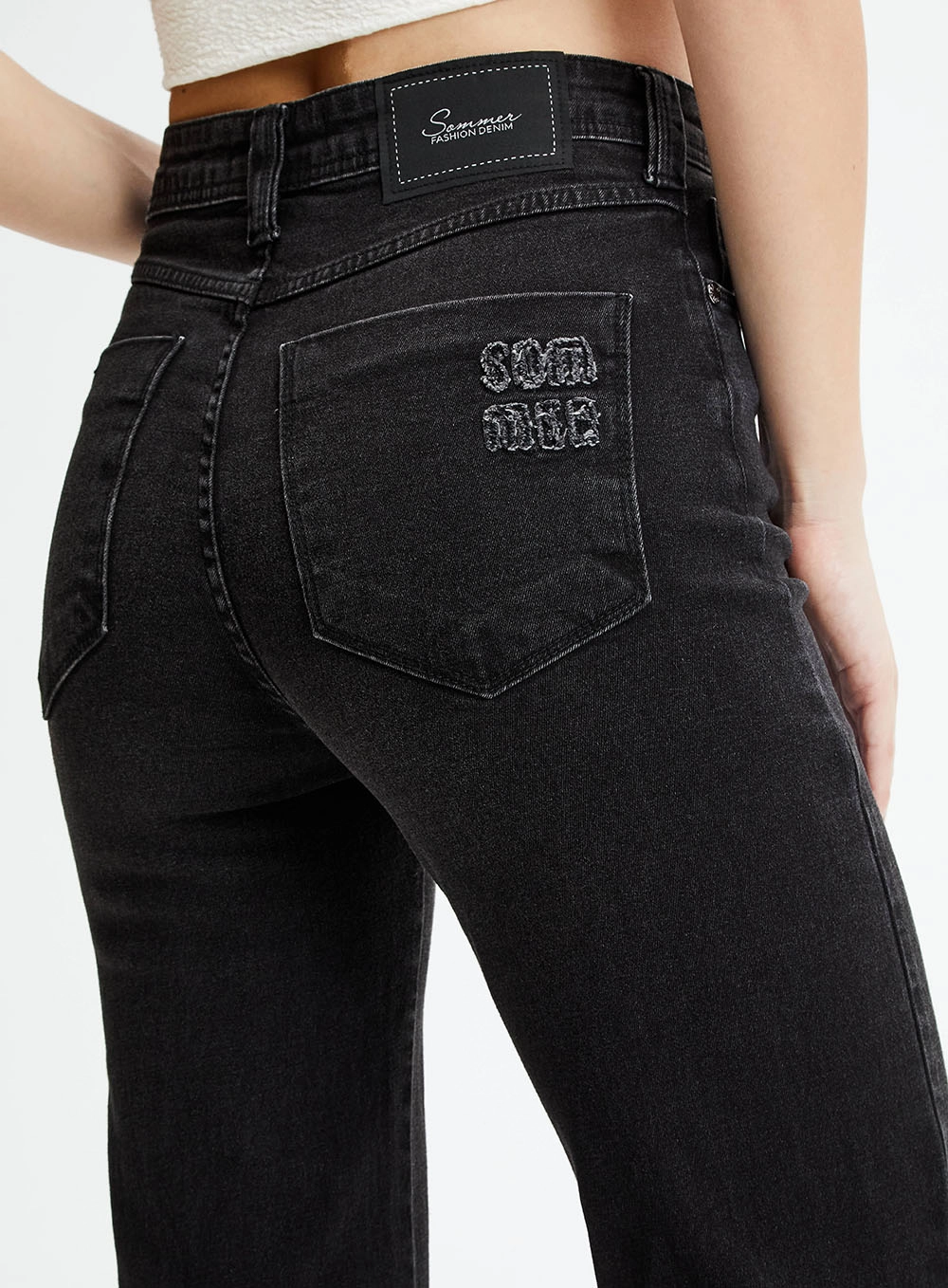 Calça Jeans Flare Cintura Média Indigo Preto 3