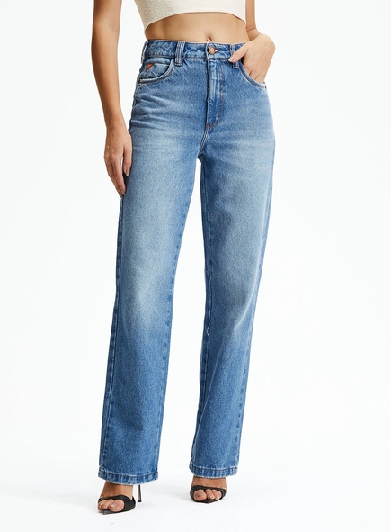 Calça Jeans Reta Efeito Vintage