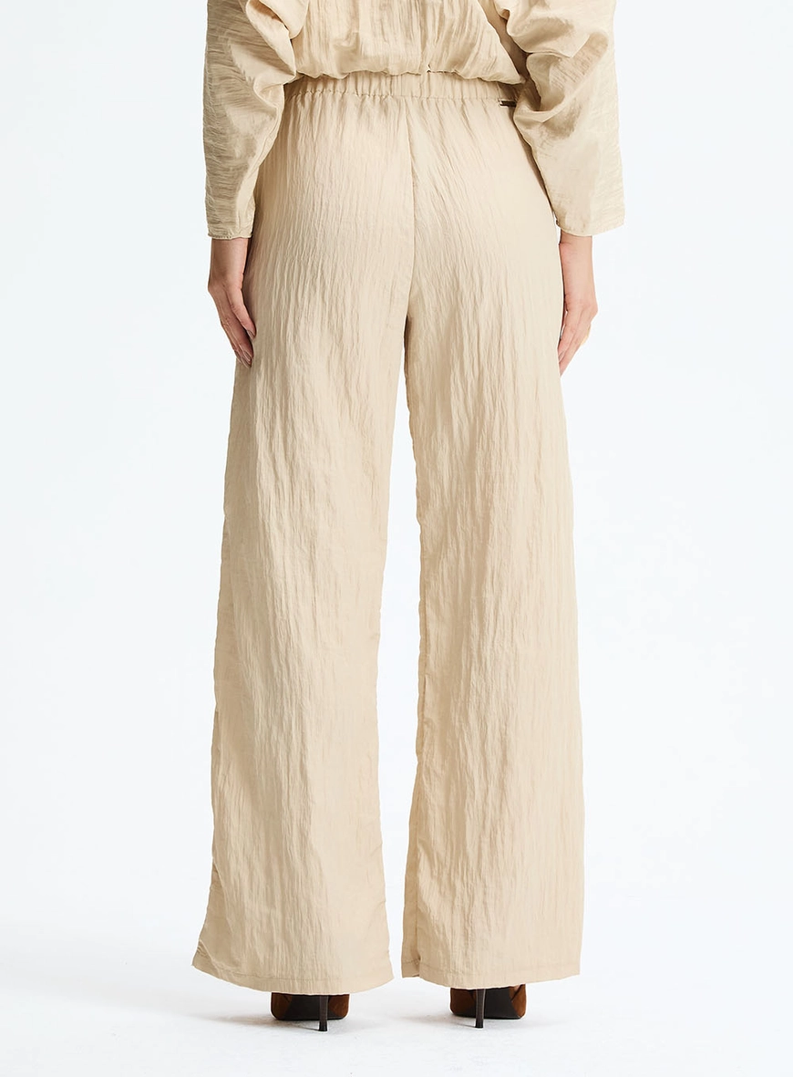 Calça Pantalona Com Textura Bege 4