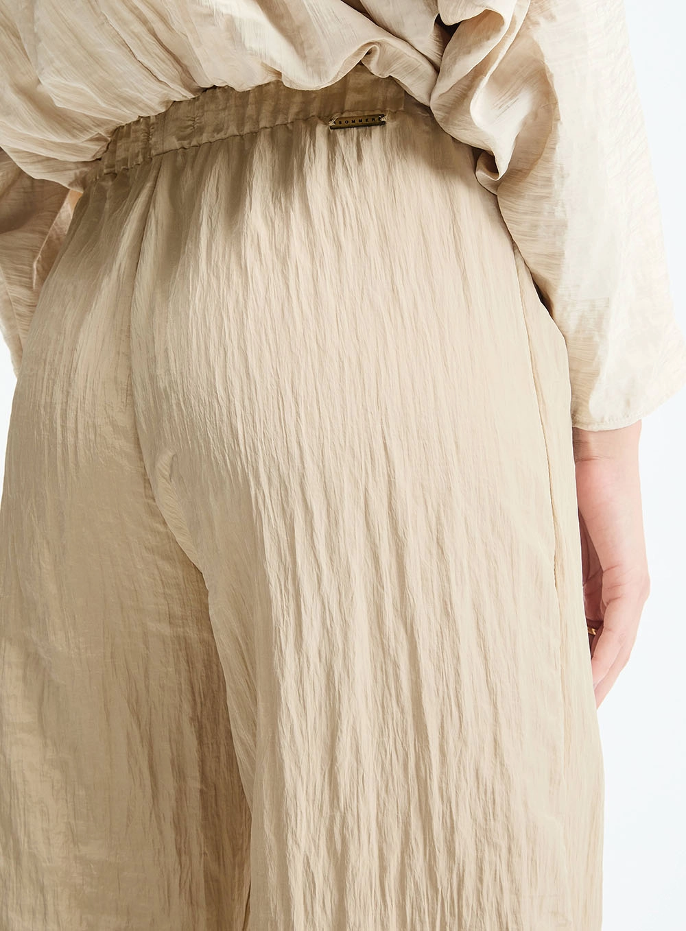 Calça Pantalona Com Textura Bege 3