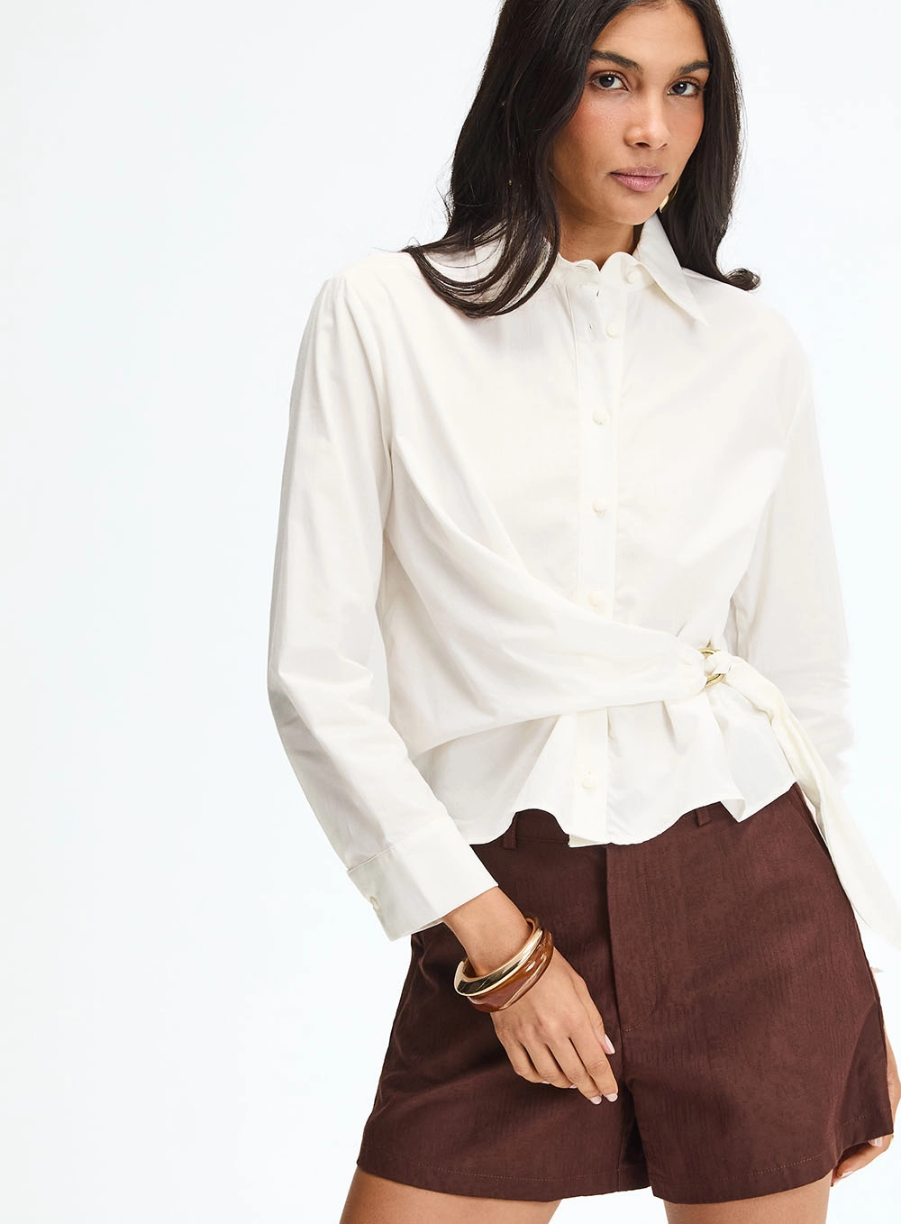Camisa Feminina Alfaiataria Transpasse Off Shell 3